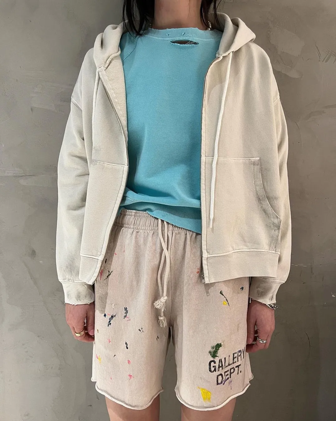 Heavy craftsmanship, the first choice for American boys in summer GALLERY DEPT. INSOMNIA SHORTS/WHITE English mud-dyed and ink-splashed shorts, off-white S-XL, super comfortable and breathable fabric, frees the lower body, heavy wash, mud-dyed and distressed, super complex ink-splashed graffiti